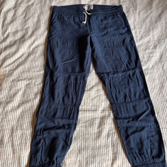 Burton Snowboards ‘Joy Pant’ navy joggers - Picture 1 of 6
